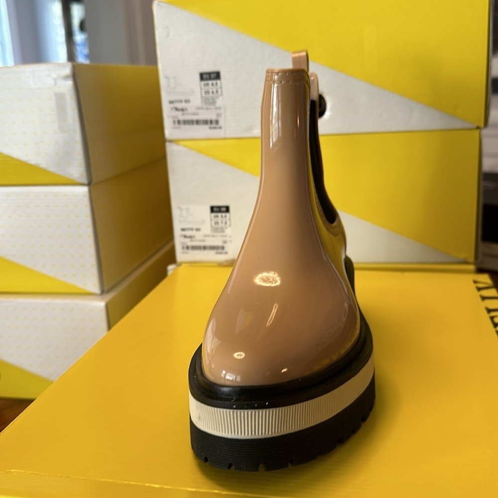 Stylish Tan Chelsea Rain Boots - Picture 2 of 3